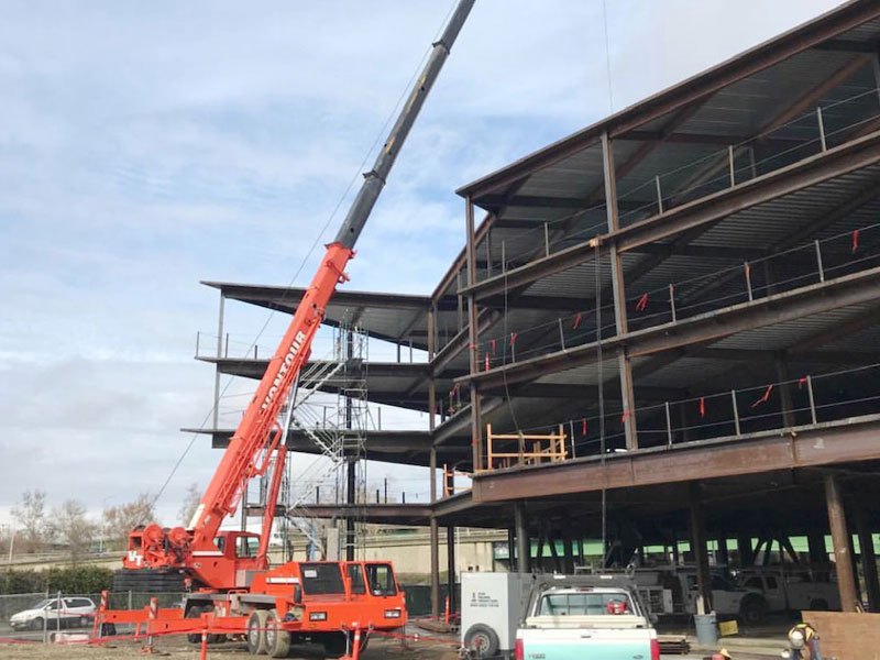Gallery VonTour Crane & Rigging
